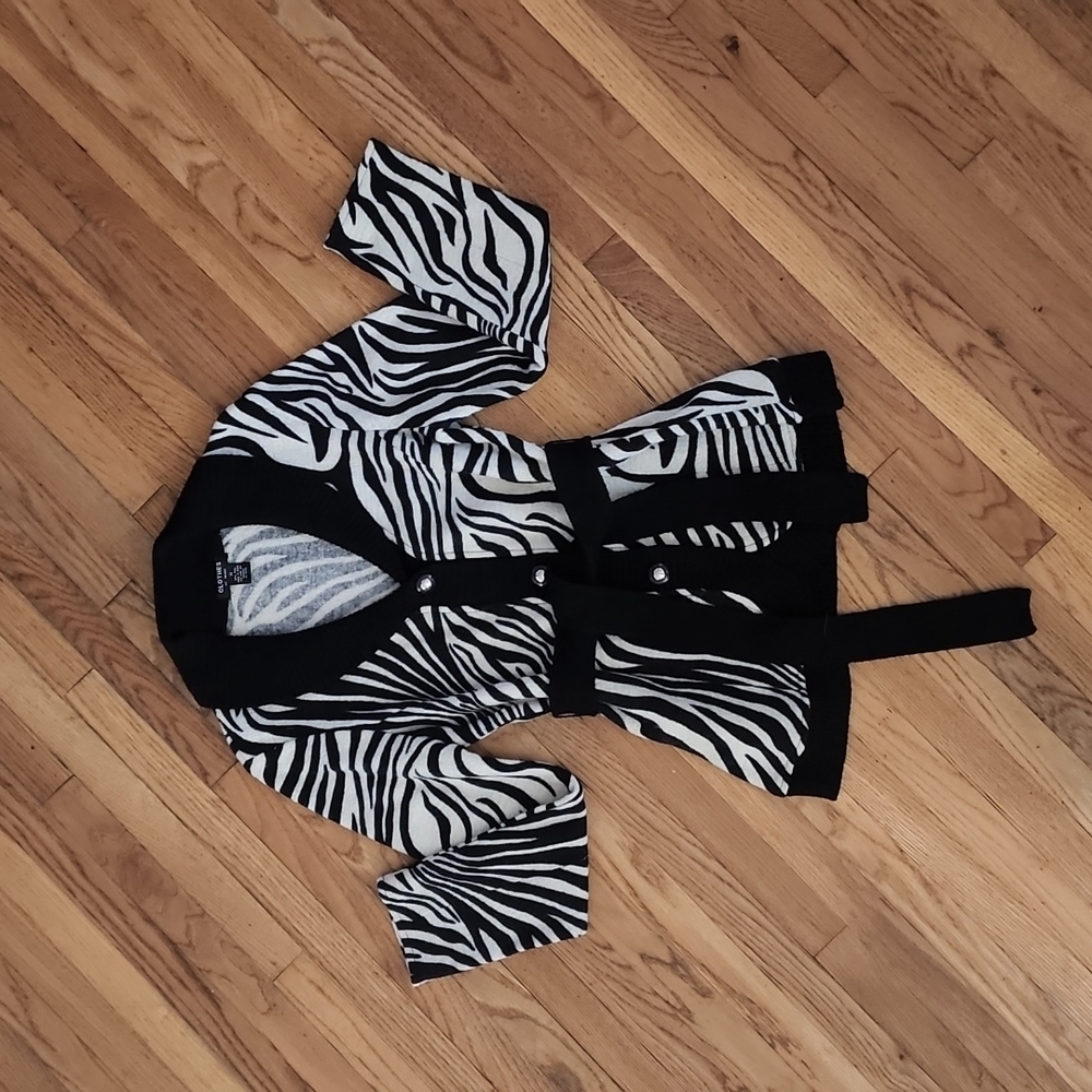 Clothes BY REVUE
